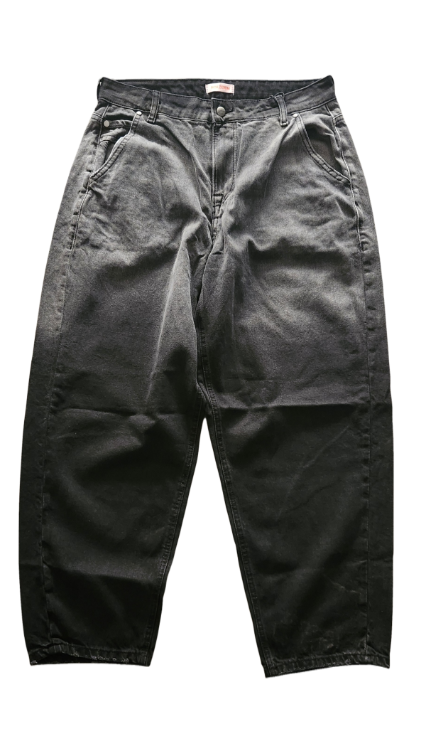 BLACK BAGGY JEANS